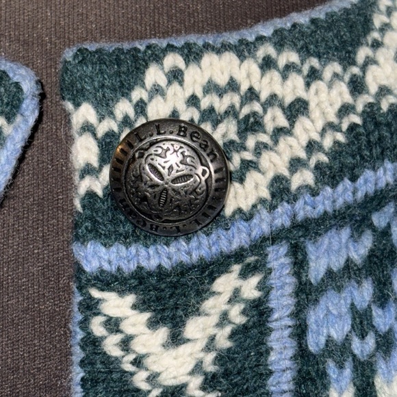 LL Bean Kingfield Nordic Knit 100% Lambswool Button Up Cardigan - Picture 3 of 8